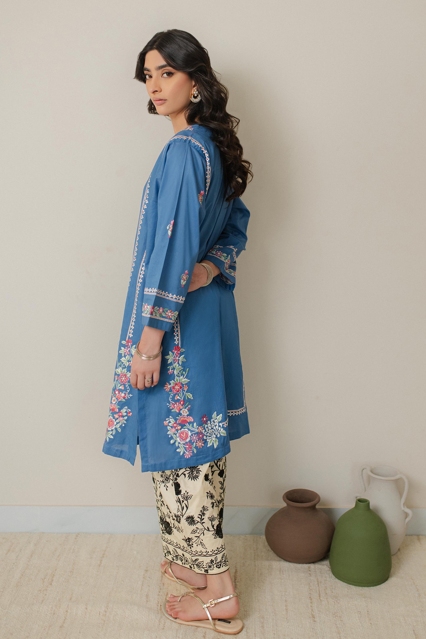 BLUE EMBROIDERED KURTA