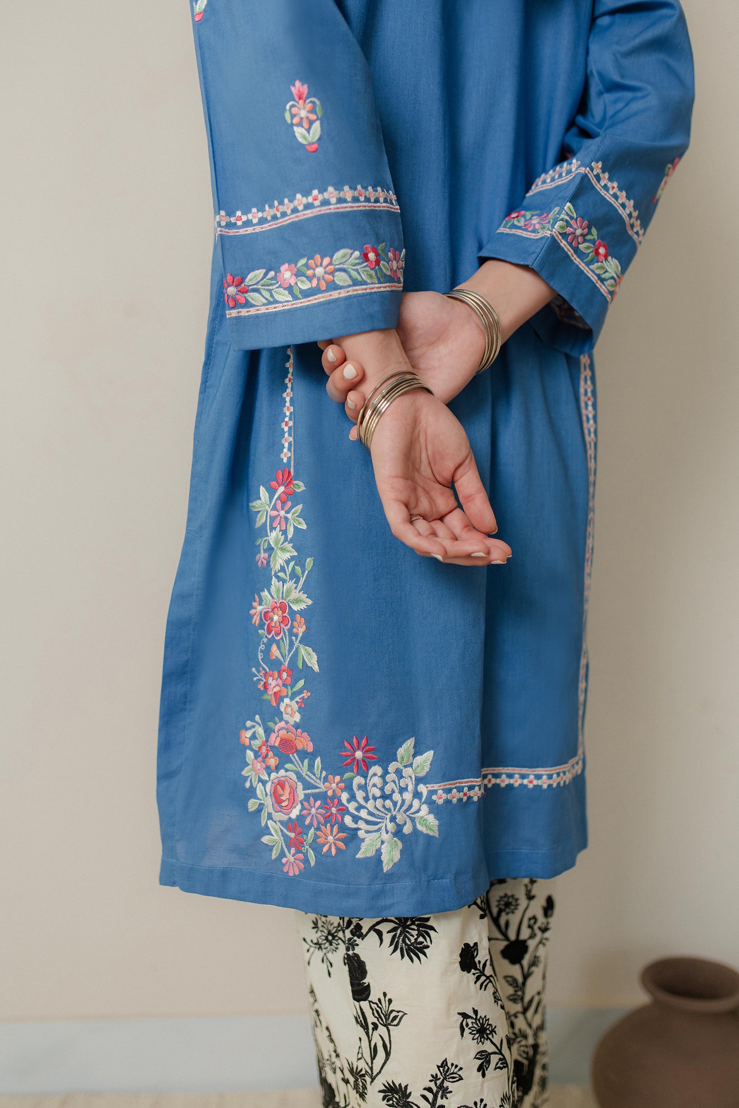 BLUE EMBROIDERED KURTA