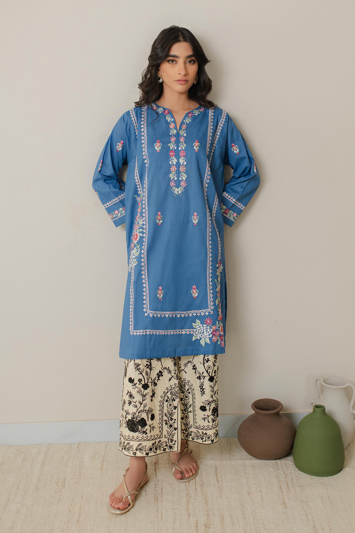 BLUE EMBROIDERED KURTA